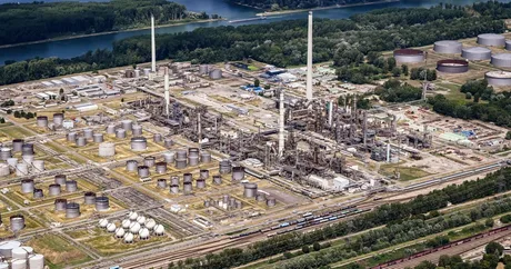 Rafinăria Miro din Germania, afectată de atacul asupra conductei de petrol.