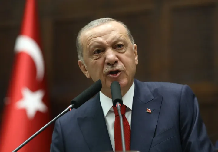 Liderul opoziției turce a fost reținut în cadrul unei anchete de corupție.