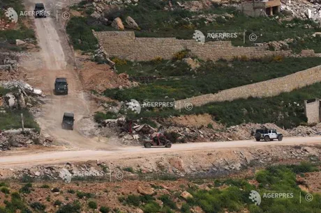 Vehicule militare israeliene în sudul Libanului, în contextul tensiunilor recente.