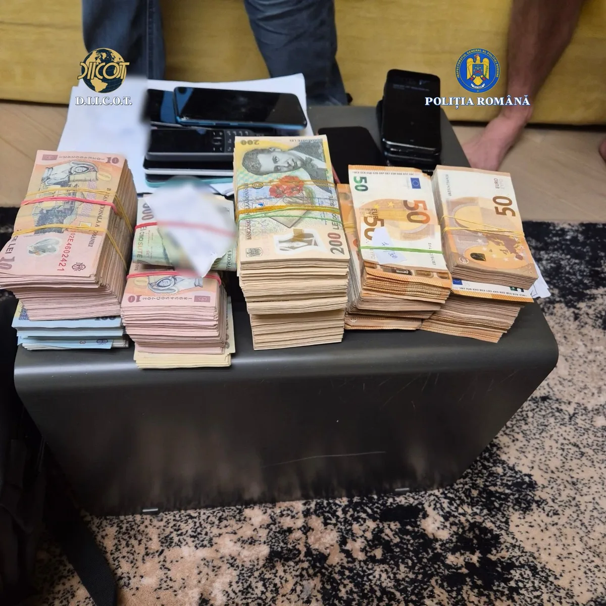 Bancnote în lei și euro confiscate de DIICOT în urma perchezițiilor