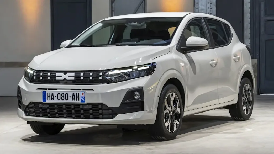 Dacia Sandero, model nou, pregătit pentru livrări în România.