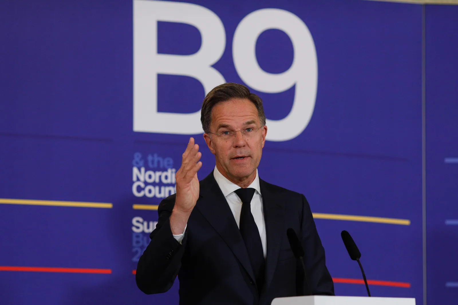 Mark Rutte discută despre cheltuielile de apărare și acordurile bilaterale.