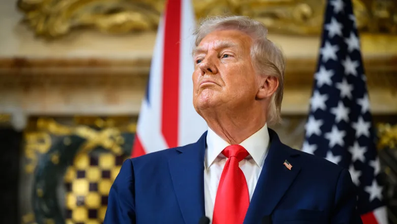 Donald Trump discută despre abilitățile sale de lider militar în contextul negocierilor internaționale.