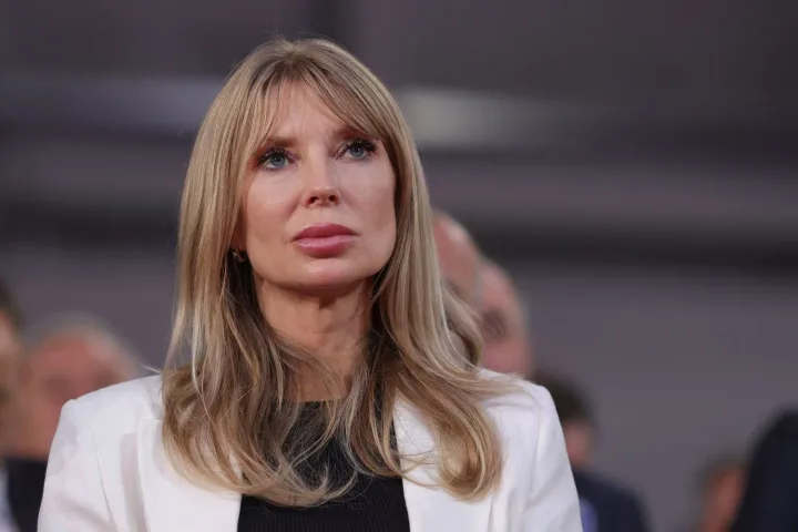 Victoria Stoiciu își anunță demisia din PSD, subliniind pericolele extremismului politic.