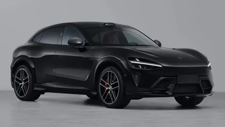 SUV electric performant cu tracțiune integrală și viteză maximă de 300 km/h.