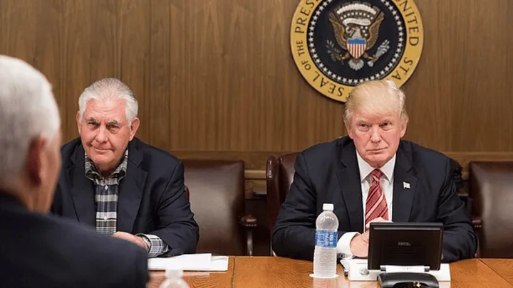 Întâlnire oficială în timpul administrației Trump, cu discuții despre tehnologie și securitate.