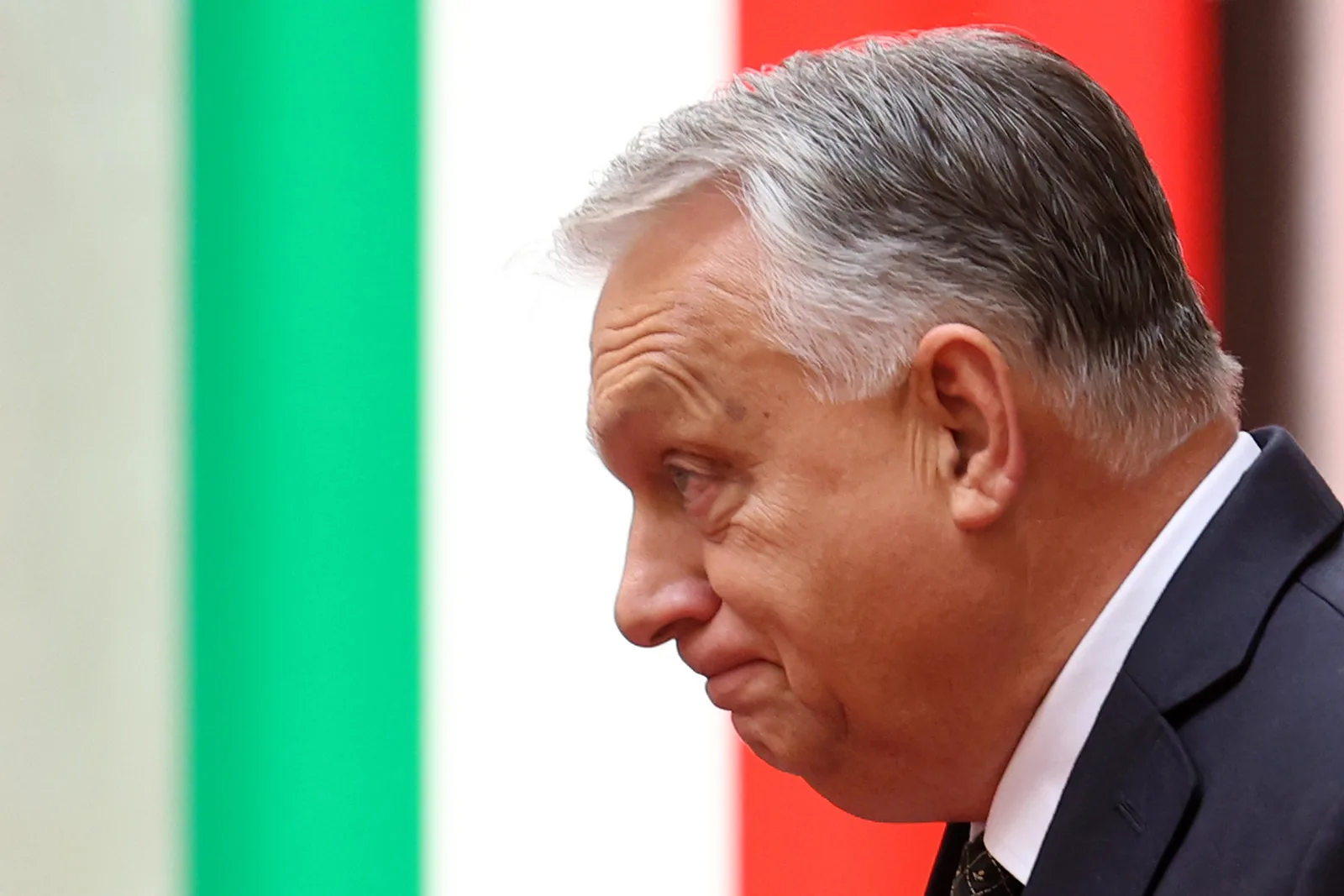 Péter Magyar anunță redirecționarea fondurilor către un orfelinat din Ucraina.