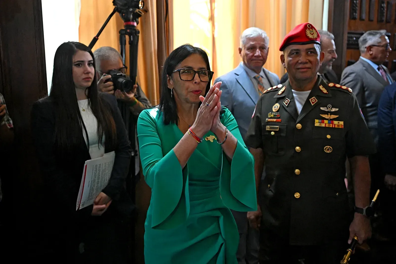 Delcy Rodriguez participă la o întâlnire despre modernizarea rețelei electrice din Venezuela.