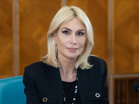 Raluca Turcan discută despre impactul crizei politice asupra economiei.