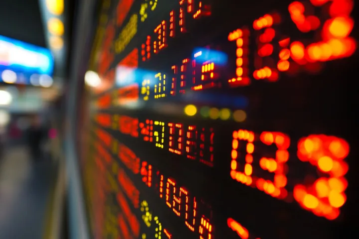 Declinul acțiunilor în sectorul software afectează investitorii și companiile mari.