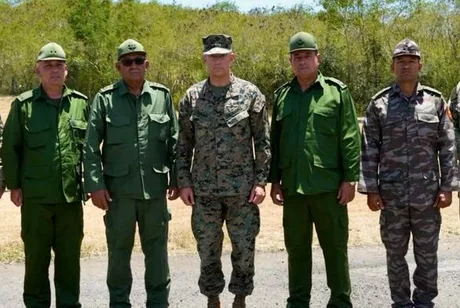 Întâlnire militară între oficiali americani și cubanezi la Guantanamo.