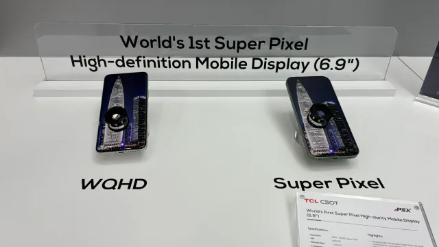 Ecrane mobile cu tehnologia Super Pixel la MWC 2026.