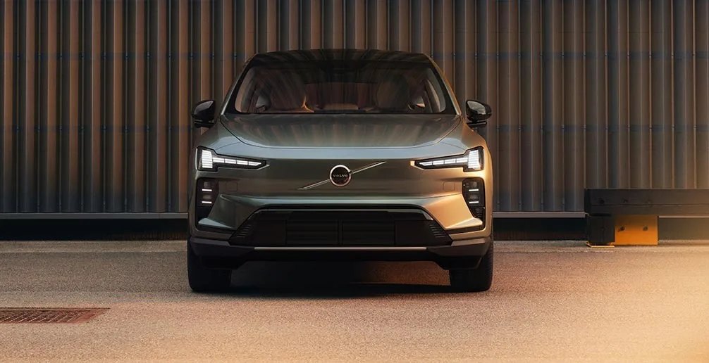 Noul SUV electric EX60 de la Volvo, cu design modern și performanțe impresionante.