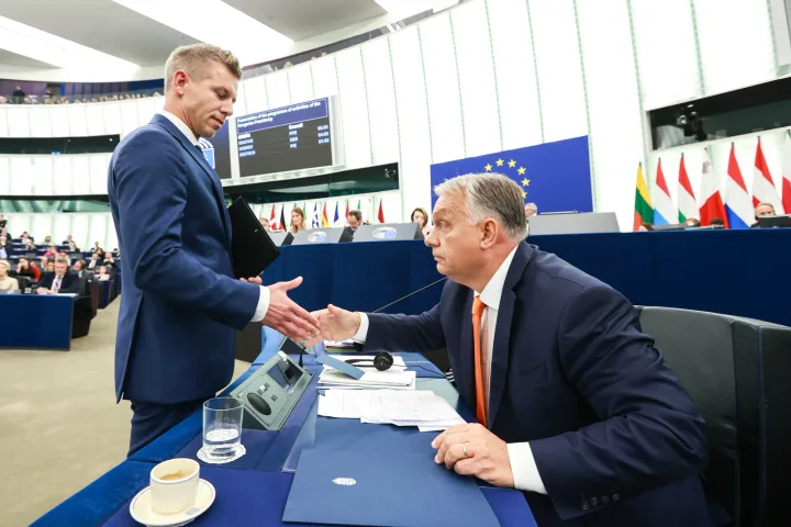 Viktor Orbán și Peter Magyar discutând despre bugetul Ungariei.