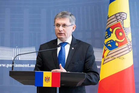 Igor Grosu discută despre necesitatea investițiilor în apărarea aeriană a României.