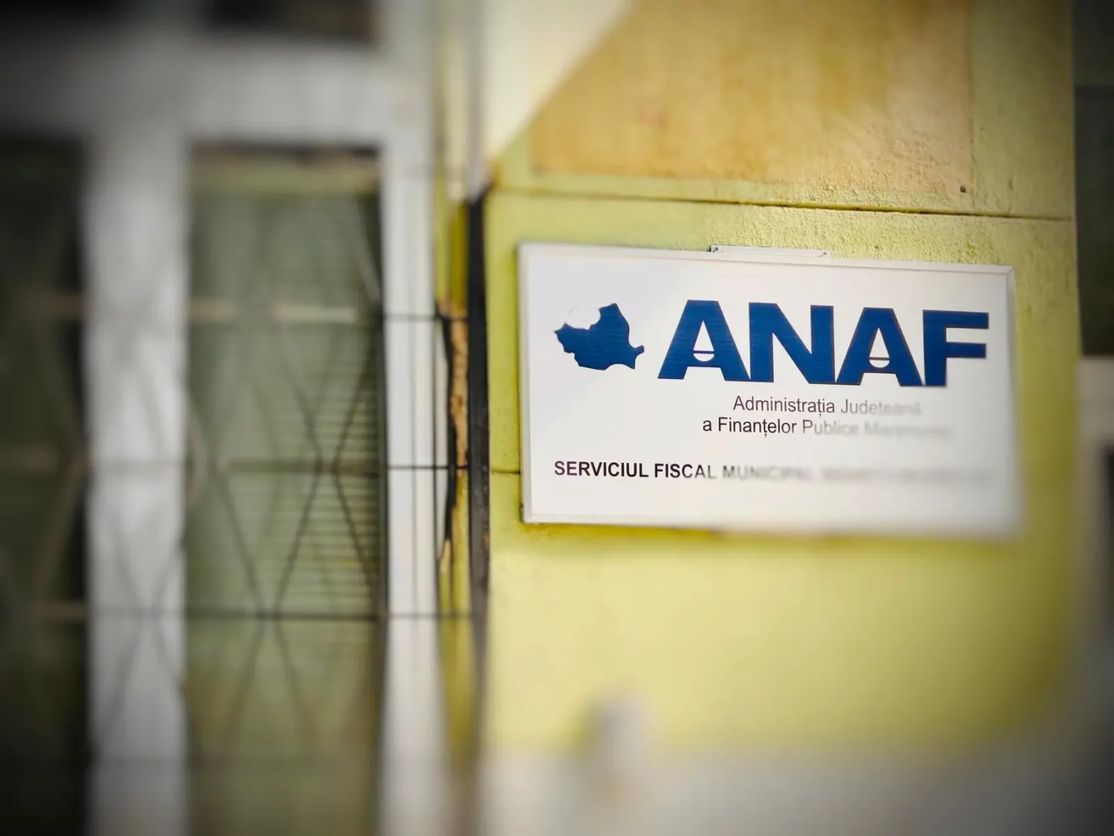 Ghid fiscal ANAF pentru proprietarii de camere închiriate pe termen scurt.