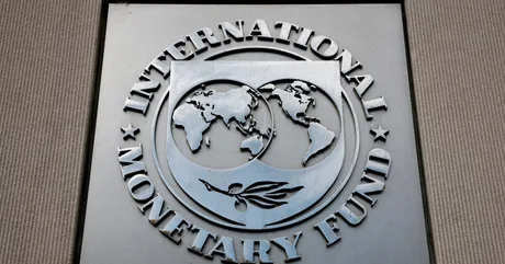 Sigla FMI pe un fundal neutru, simbolizând relațiile internaționale.