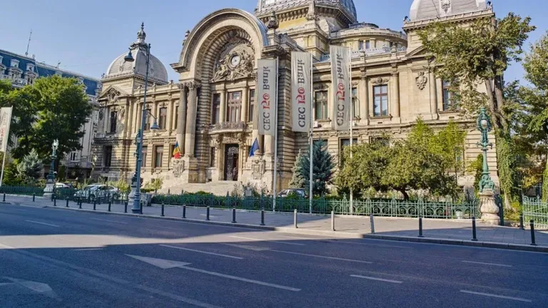 Clădirea CEC Bank din București, un simbol al economiei românești.