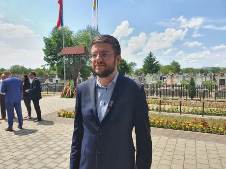 Ministrul Economiei discută despre dezvoltarea industriei de apărare în România.