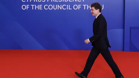 Nicușor Dan pe covorul roșu la Consiliul European.