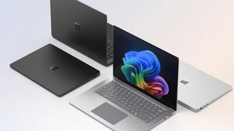 Laptopuri Surface cu design modern și ecran colorat, pregătite pentru dezvoltatori.