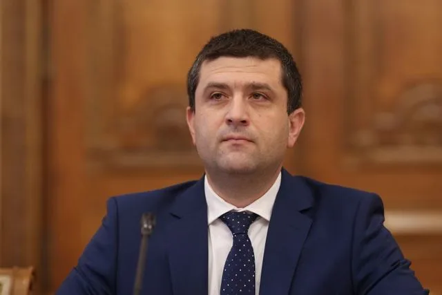 Radu Miruță discută despre programul SAFE și impactul său asupra industriei de armament.