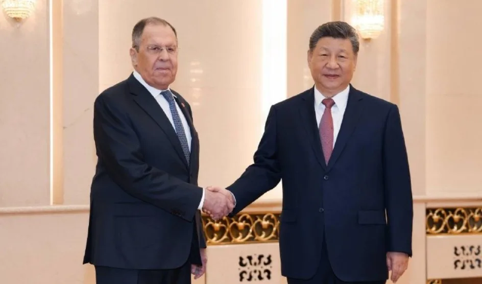 Serghei Lavrov și Xi Jinping se întâlnesc pentru discuții energetice importante.