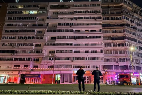 Polițiști și pompieri la fața locului după incidentul cu drona în Galați.