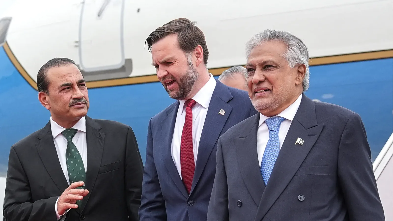 ishaq dar, incetare foc, negocieri islamabad - copertă