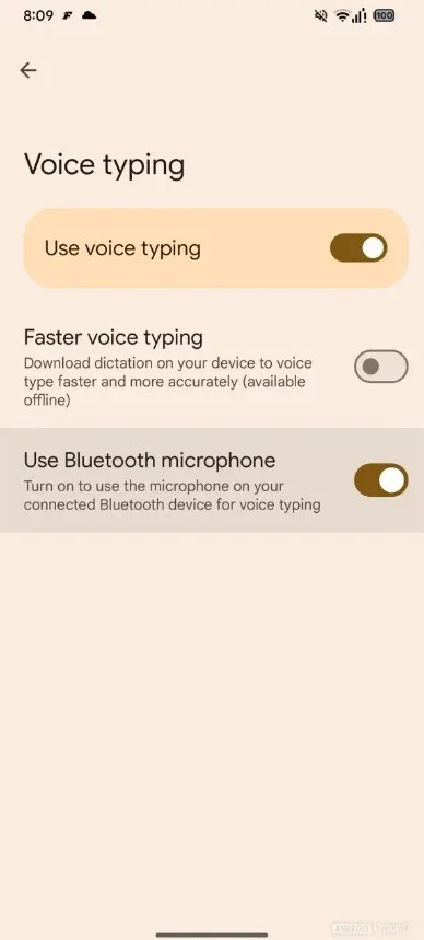 Setări Gboard pentru dictare vocală cu microfon Bluetooth activat