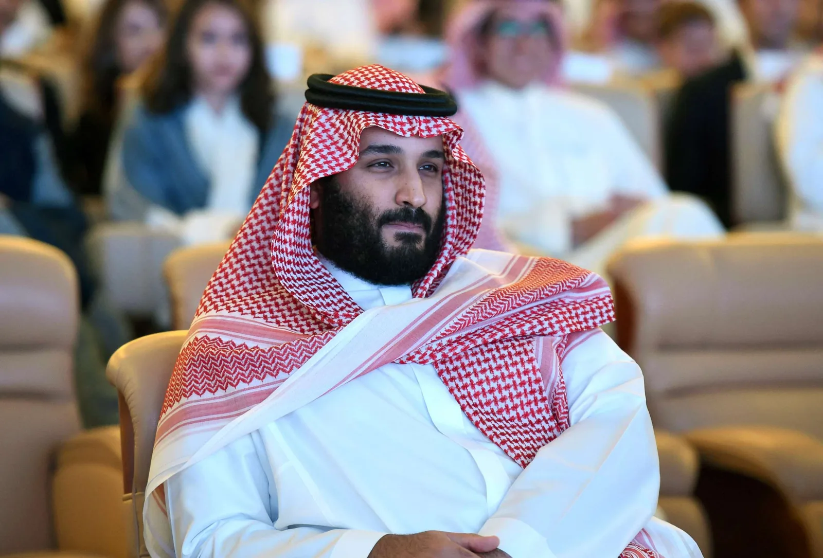 Prințul moștenitor al Arabiei Saudite, Mohammed bin Salman, în timpul unei întâlniri oficiale.