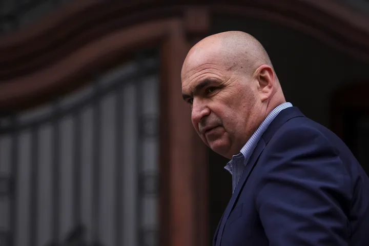 Discuții între primari și premier despre bugetul pe 2026 la Palatul Victoria.