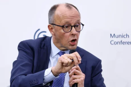 Friedrich Merz discutând despre climatul social din SUA.