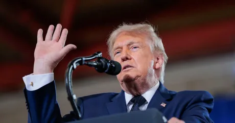 Donald Trump discutând despre acorduri de pace și securitate în Orientul Mijlociu.