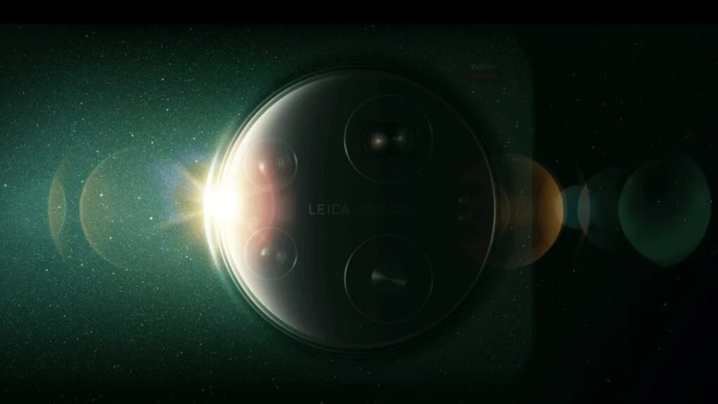 Detaliu al modulului foto circular al noului smartphone Xiaomi 17.