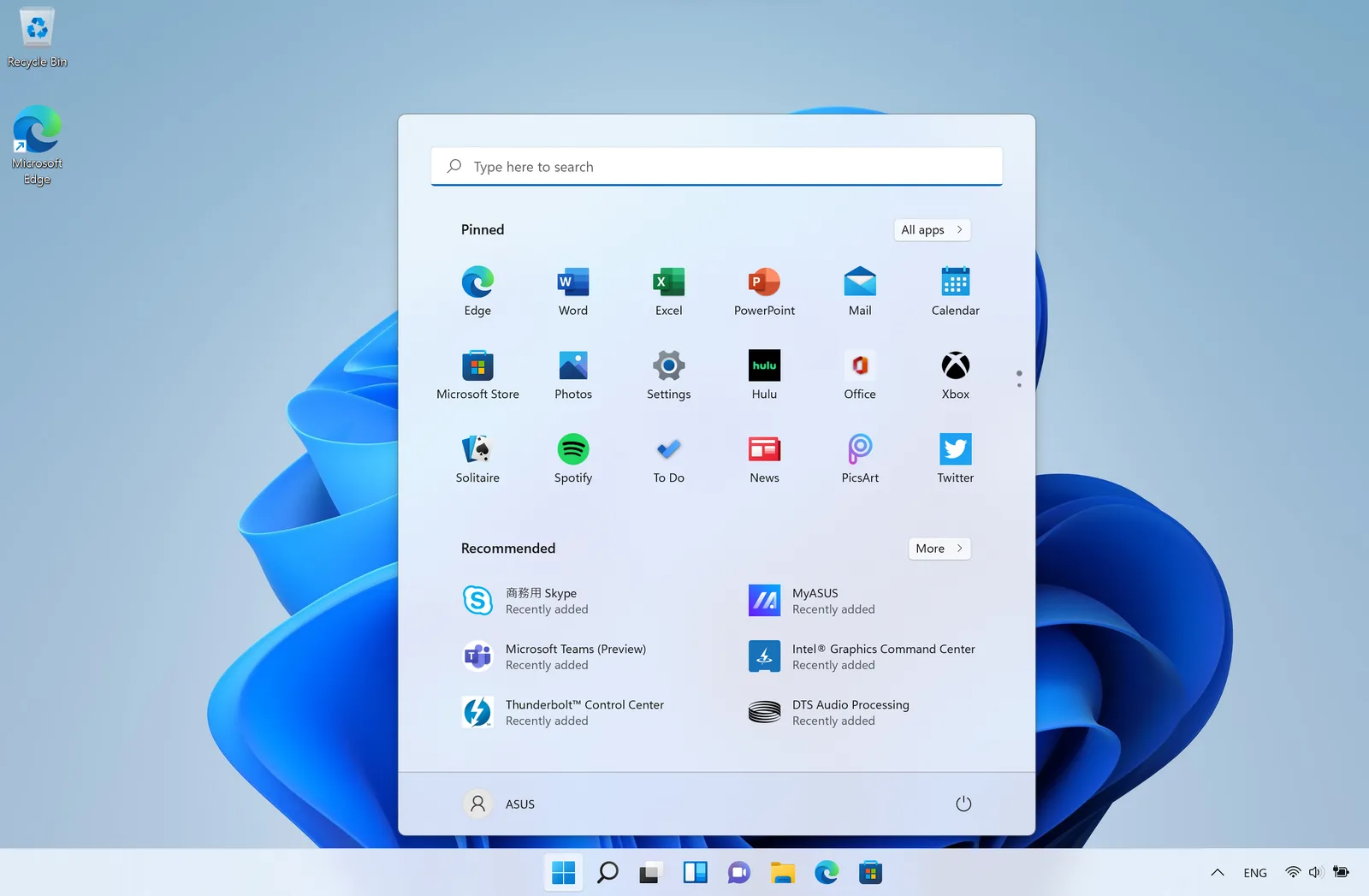 Interfața Windows 11 cu aplicații și setări disponibile pe ecran.