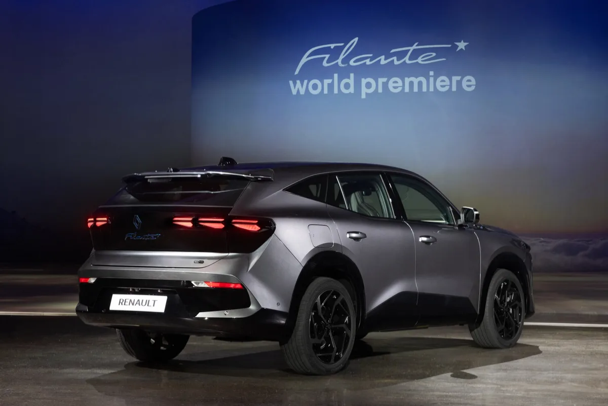 Interiorul elegant al noului SUV Renault Filante din Coreea de Sud.