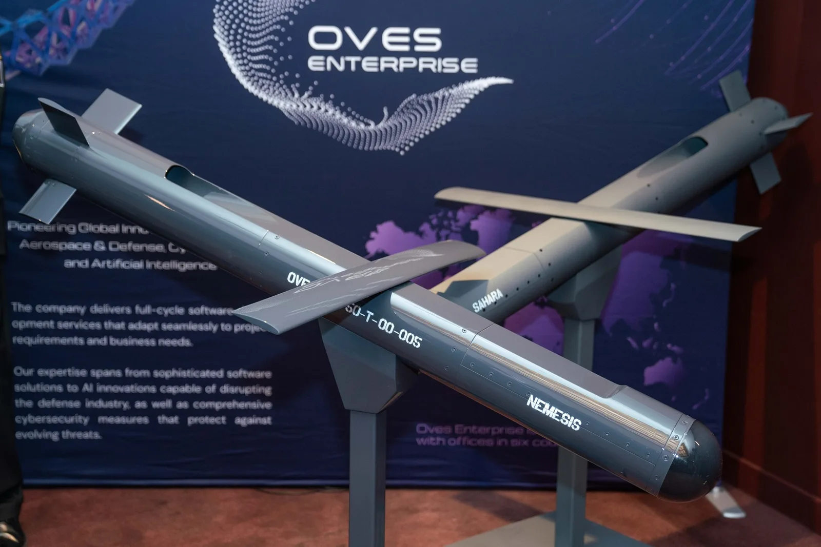 Rachetă de croazieră Sahara, dezvoltată de OVES Enterprise, expusă la București.