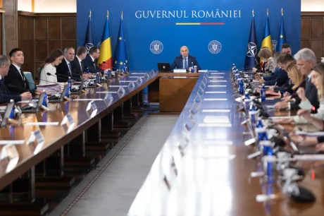 Ședință a Guvernului României cu Bolojan la conducere, discuții despre avizele de racordare.