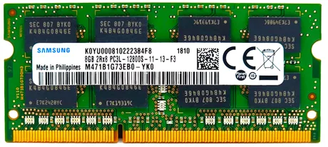 Memorie RAM Samsung, utilizată în computere și servere, cu capacitate de 8GB.