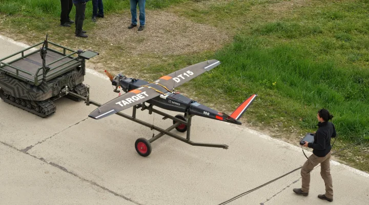 selectie echipamente militare, mapn, capu midia - copertă