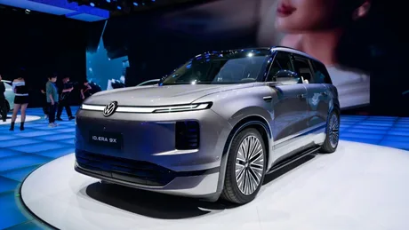 Noul SUV electric Volkswagen ID. Era 9X, prezentat la un eveniment în China.