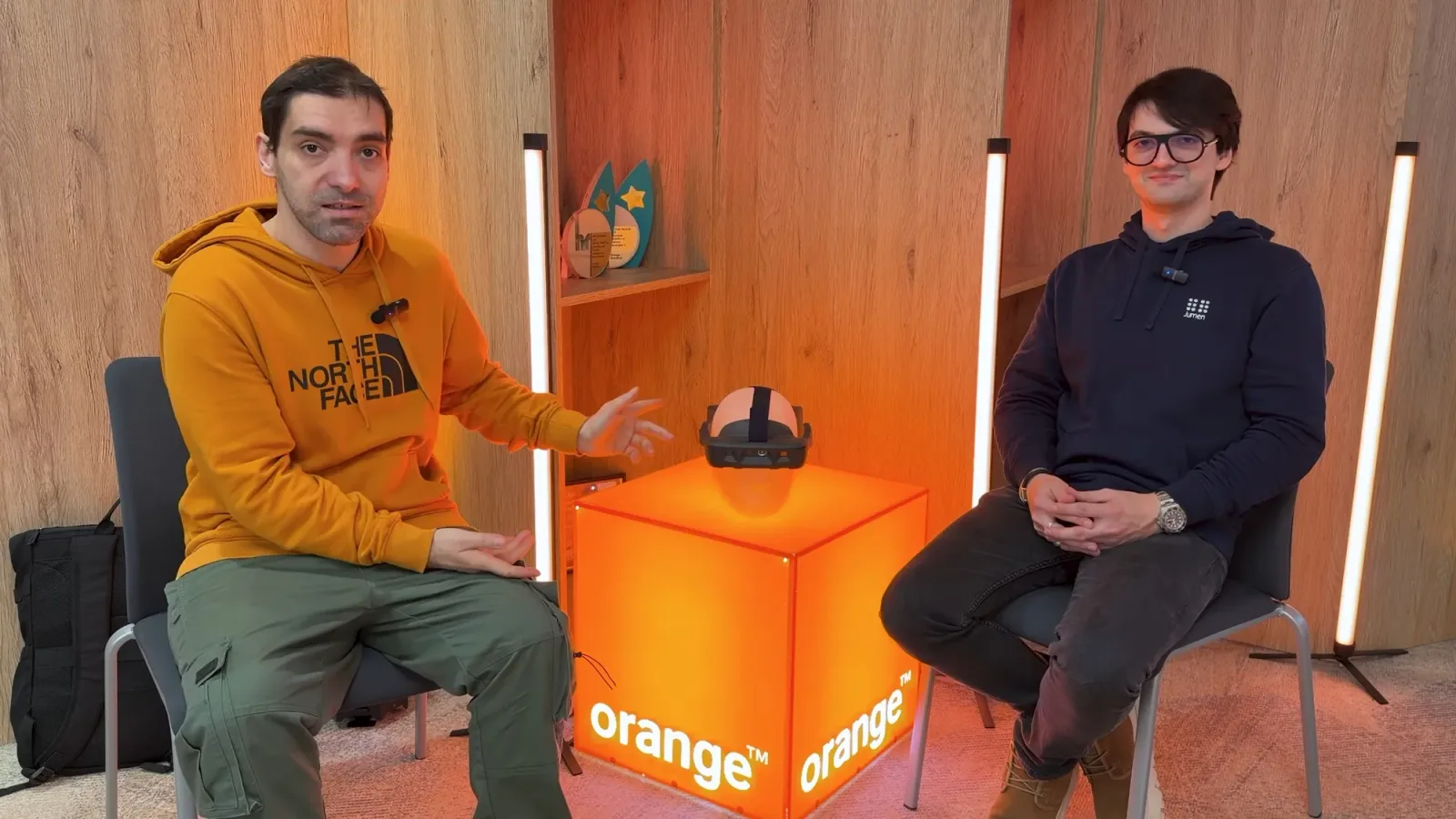 Cornel Amariei discută despre inovațiile pentru nevăzători la un eveniment Orange România.