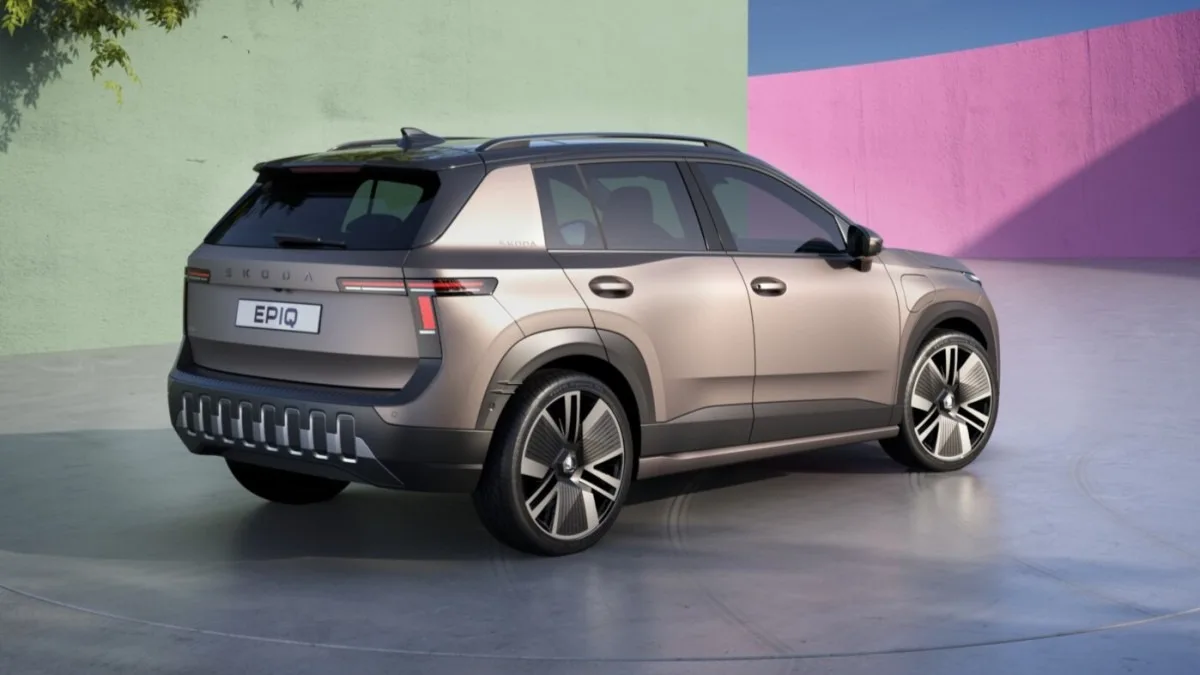 Skoda Epiq, un crossover electric urban, în culori moderne.