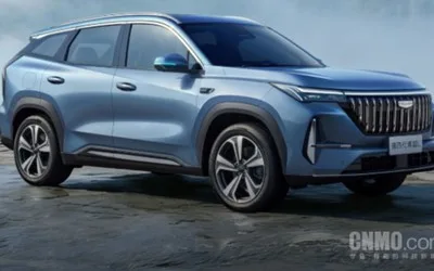 Un SUV modern Geely, evidențiind designul său elegant și tehnologia avansată.