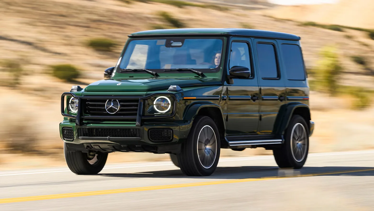 Un SUV robust, pregătit să rivalizeze cu Mercedes-Benz G-Class.