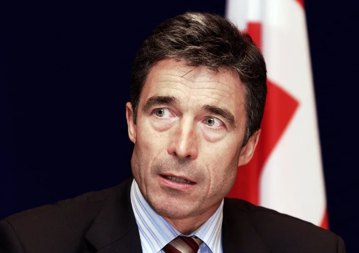 Anders Fogh Rasmussen discută despre o nouă alianță europeană de apărare.
