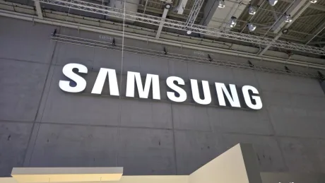 Logo-ul Samsung pe un fundal modern, simbolizând inovația tehnologică.