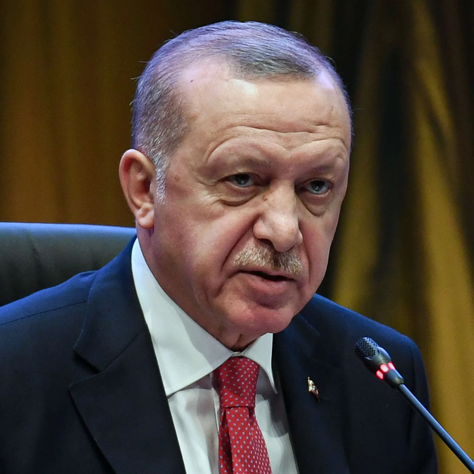 Recep Tayyip Erdogan discutând despre securitatea națională a Turciei.