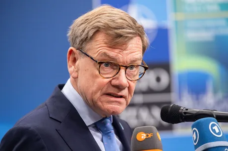 Ministrul german de Externe discutând despre securitatea colectivă în contextul incidentului din Galați.